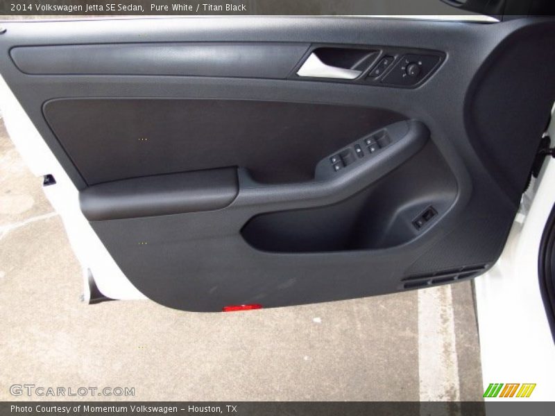 Pure White / Titan Black 2014 Volkswagen Jetta SE Sedan
