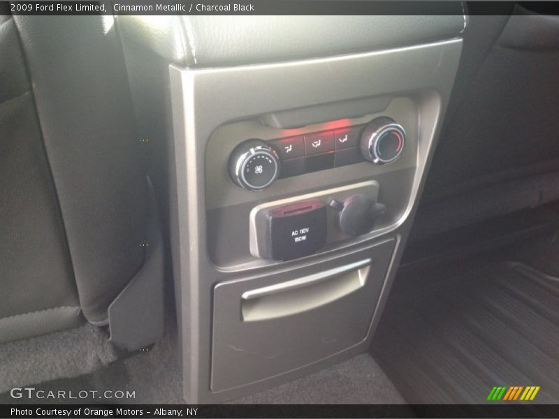 Cinnamon Metallic / Charcoal Black 2009 Ford Flex Limited