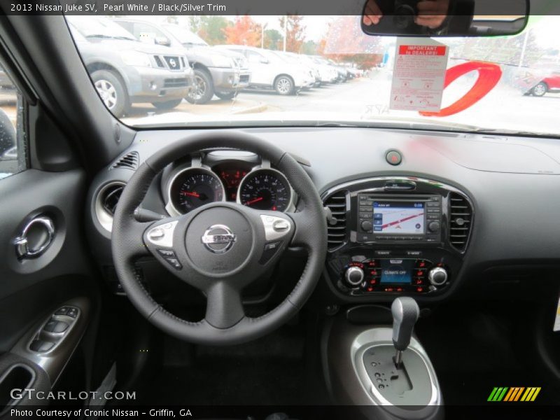 Pearl White / Black/Silver Trim 2013 Nissan Juke SV