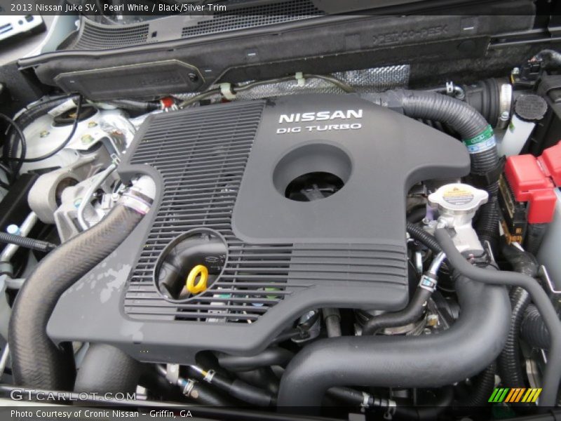 Pearl White / Black/Silver Trim 2013 Nissan Juke SV