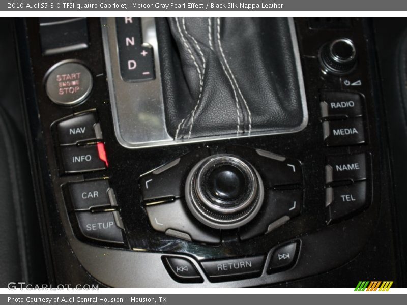 Meteor Gray Pearl Effect / Black Silk Nappa Leather 2010 Audi S5 3.0 TFSI quattro Cabriolet