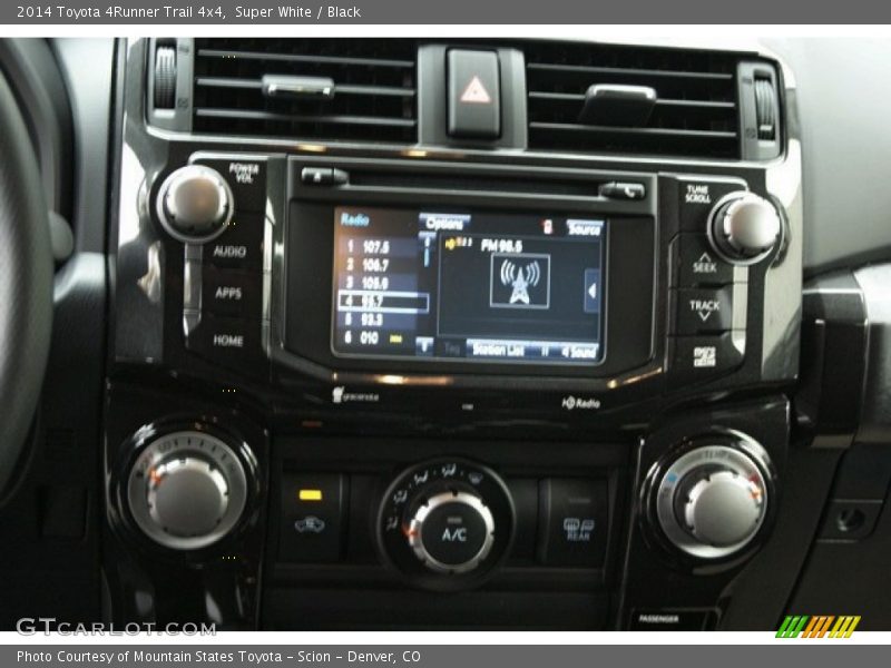 Super White / Black 2014 Toyota 4Runner Trail 4x4