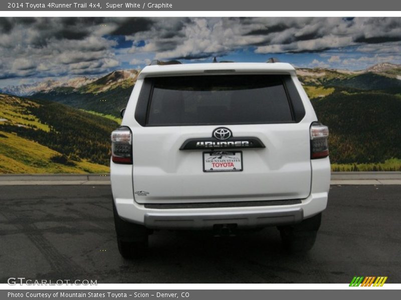 Super White / Graphite 2014 Toyota 4Runner Trail 4x4
