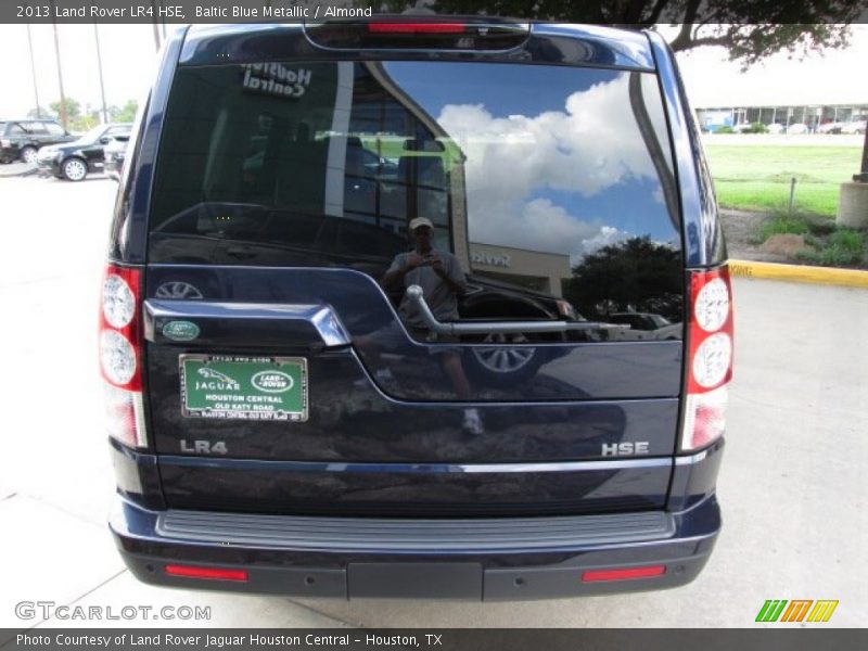 Baltic Blue Metallic / Almond 2013 Land Rover LR4 HSE