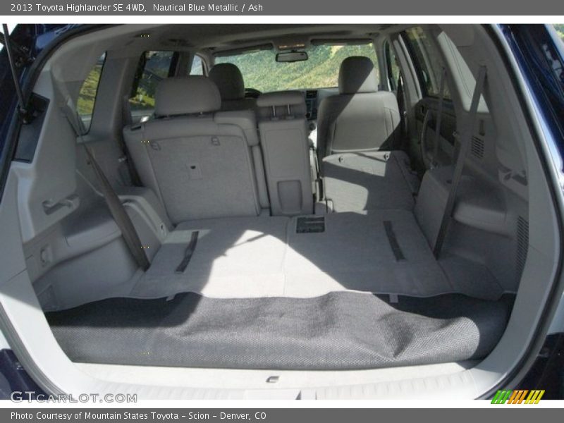 Nautical Blue Metallic / Ash 2013 Toyota Highlander SE 4WD