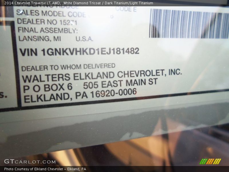 White Diamond Tricoat / Dark Titanium/Light Titanium 2014 Chevrolet Traverse LT AWD