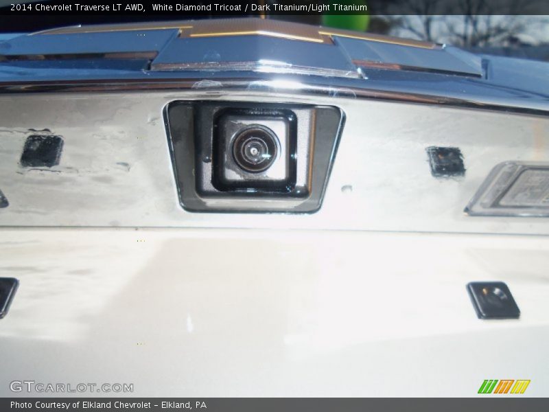 White Diamond Tricoat / Dark Titanium/Light Titanium 2014 Chevrolet Traverse LT AWD