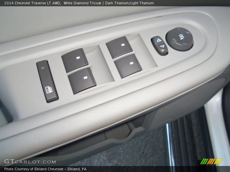 White Diamond Tricoat / Dark Titanium/Light Titanium 2014 Chevrolet Traverse LT AWD