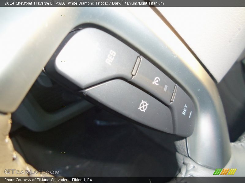 White Diamond Tricoat / Dark Titanium/Light Titanium 2014 Chevrolet Traverse LT AWD