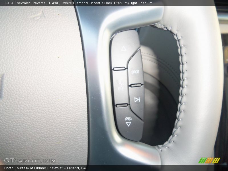 White Diamond Tricoat / Dark Titanium/Light Titanium 2014 Chevrolet Traverse LT AWD