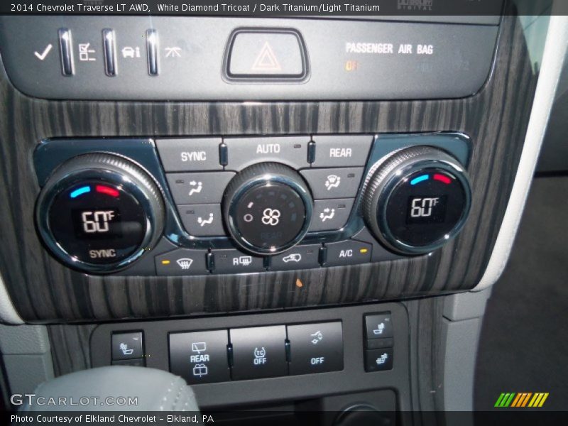 White Diamond Tricoat / Dark Titanium/Light Titanium 2014 Chevrolet Traverse LT AWD