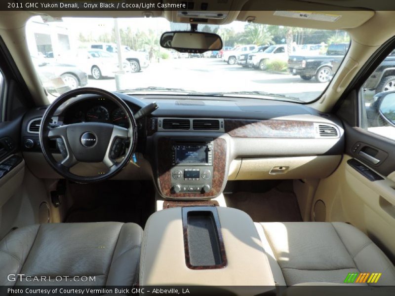 Onyx Black / Cocoa/Light Cashmere 2011 GMC Yukon Denali