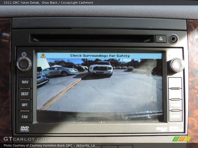 Onyx Black / Cocoa/Light Cashmere 2011 GMC Yukon Denali