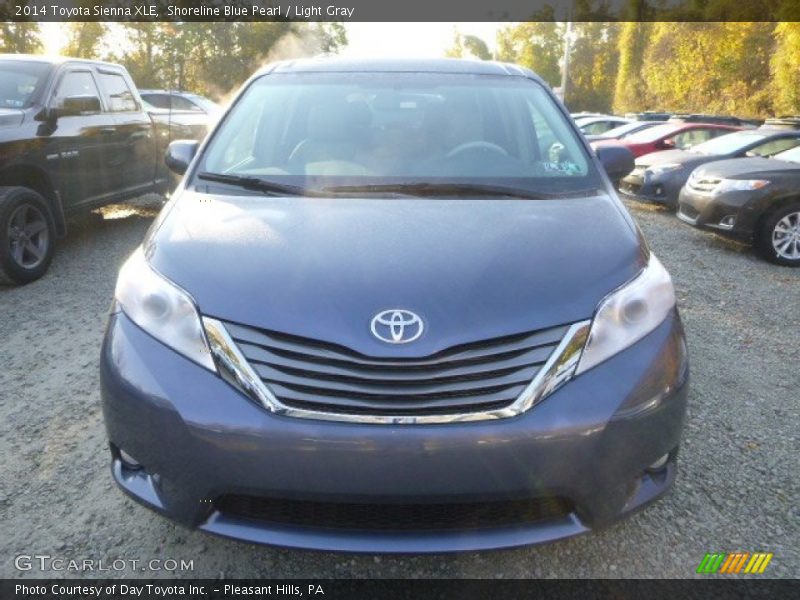 Shoreline Blue Pearl / Light Gray 2014 Toyota Sienna XLE