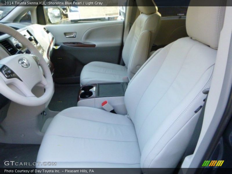 Front Seat of 2014 Sienna XLE