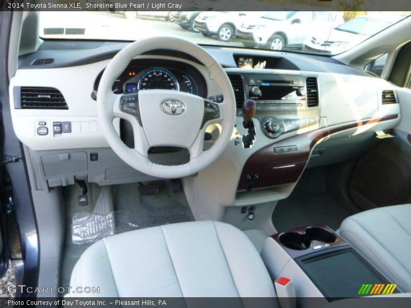 Dashboard of 2014 Sienna XLE