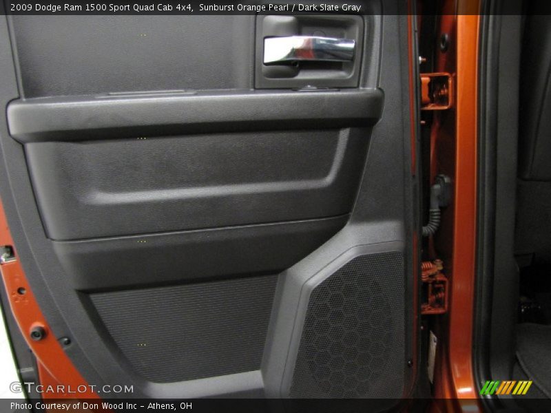 Sunburst Orange Pearl / Dark Slate Gray 2009 Dodge Ram 1500 Sport Quad Cab 4x4