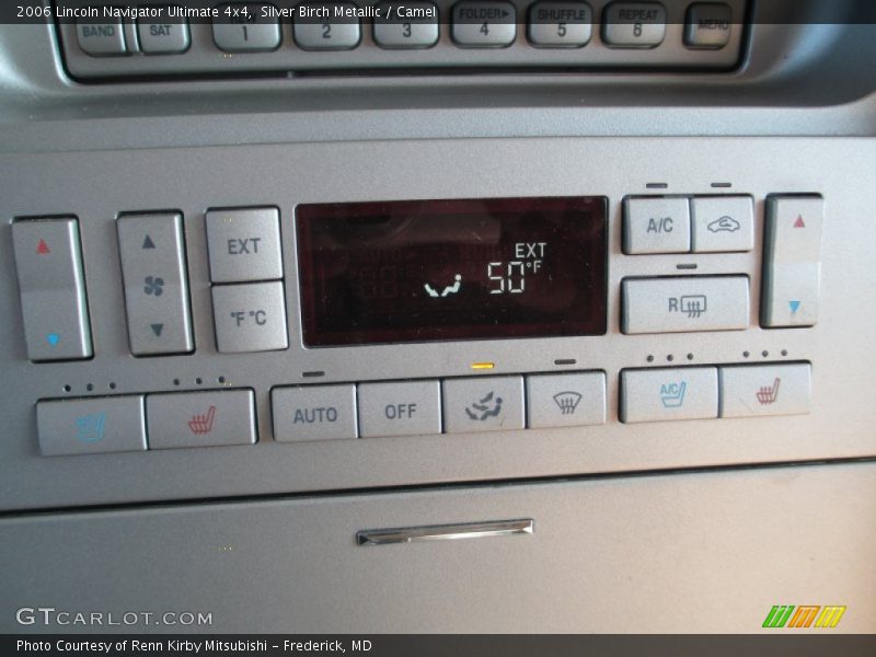 Silver Birch Metallic / Camel 2006 Lincoln Navigator Ultimate 4x4