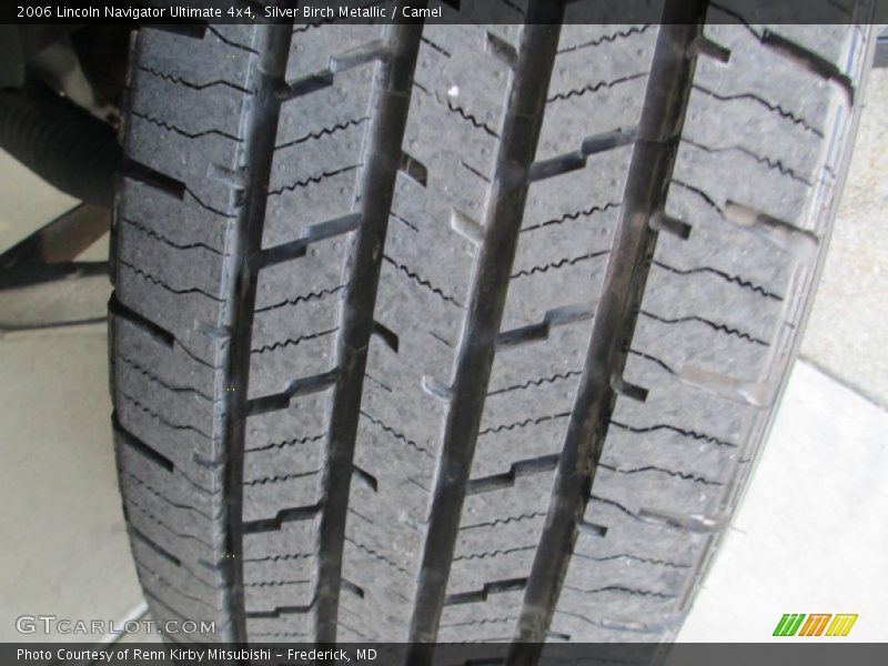 Silver Birch Metallic / Camel 2006 Lincoln Navigator Ultimate 4x4
