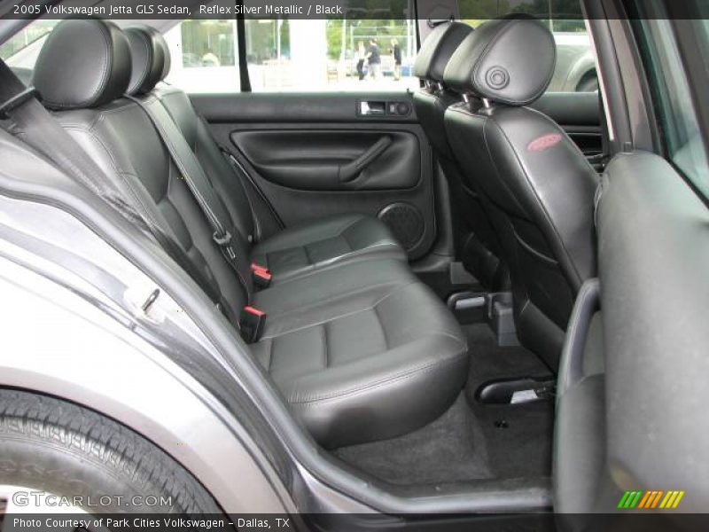 Reflex Silver Metallic / Black 2005 Volkswagen Jetta GLS Sedan