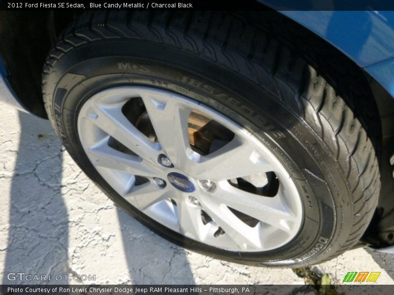 Blue Candy Metallic / Charcoal Black 2012 Ford Fiesta SE Sedan