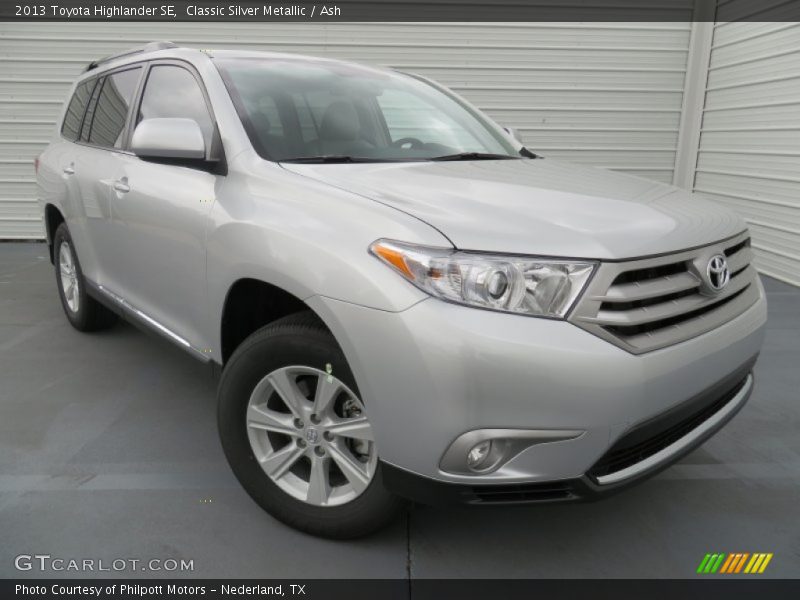 Classic Silver Metallic / Ash 2013 Toyota Highlander SE