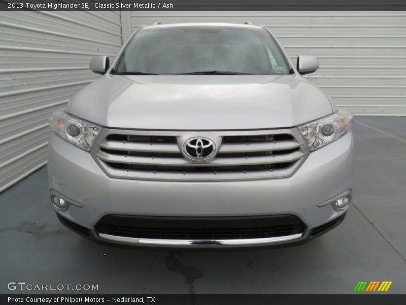 Classic Silver Metallic / Ash 2013 Toyota Highlander SE