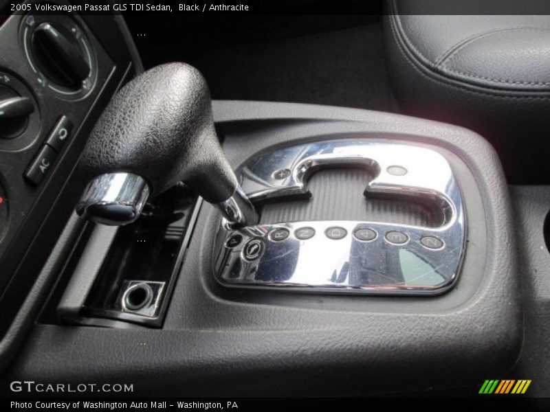 Black / Anthracite 2005 Volkswagen Passat GLS TDI Sedan