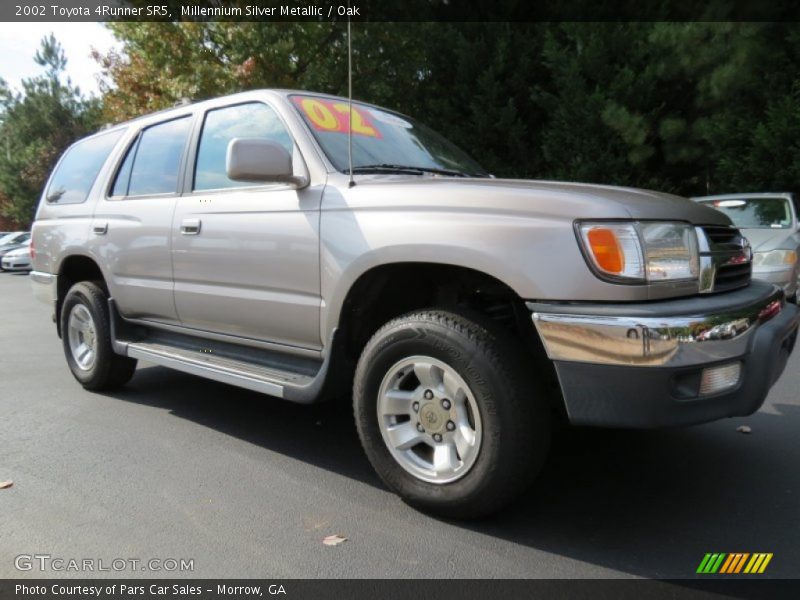 Millennium Silver Metallic / Oak 2002 Toyota 4Runner SR5