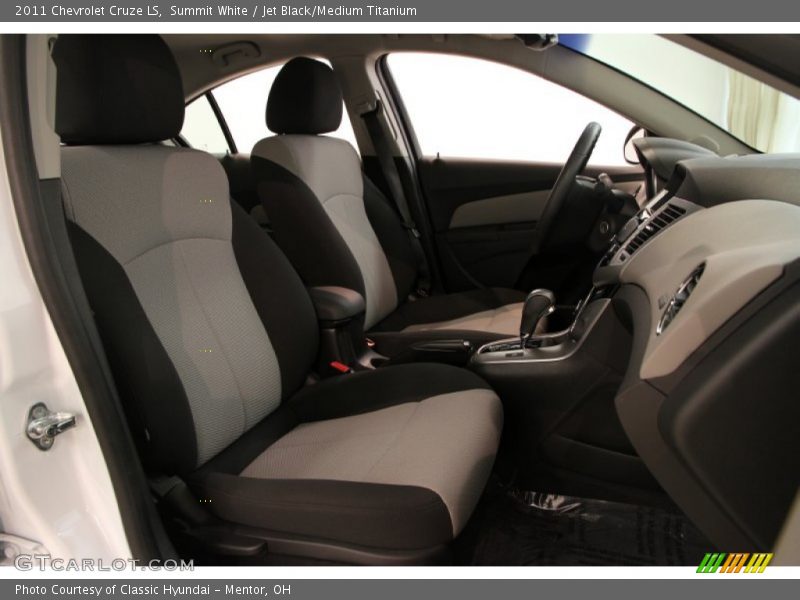 Summit White / Jet Black/Medium Titanium 2011 Chevrolet Cruze LS
