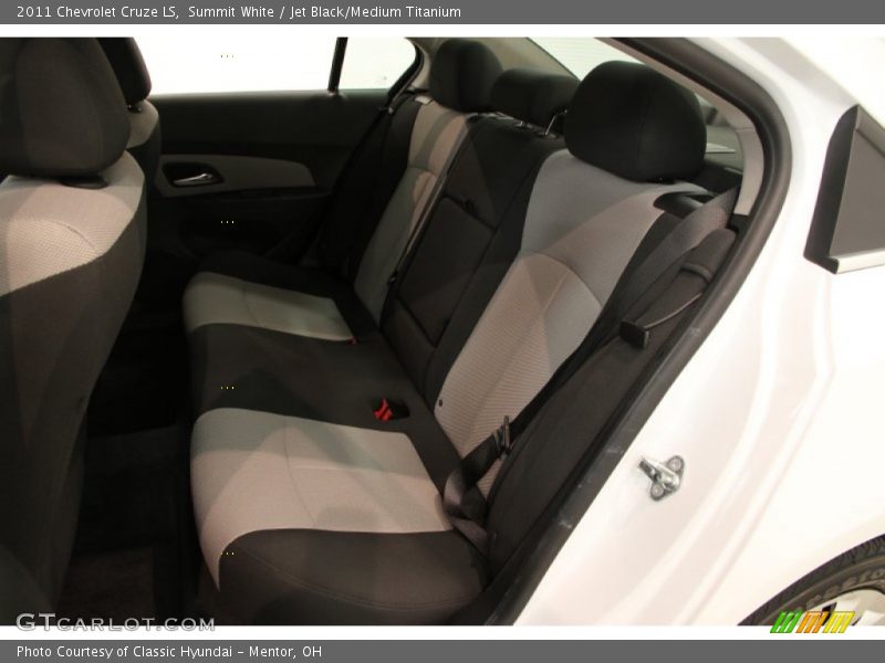 Summit White / Jet Black/Medium Titanium 2011 Chevrolet Cruze LS