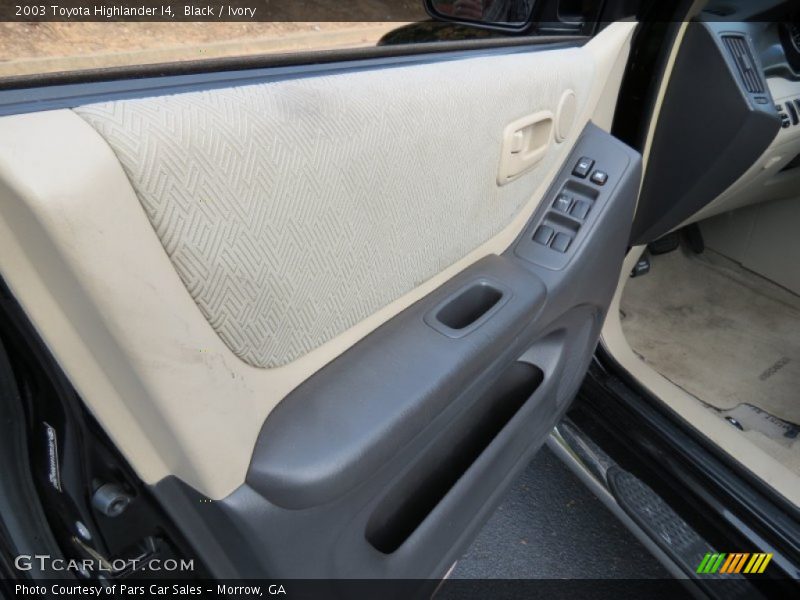 Black / Ivory 2003 Toyota Highlander I4