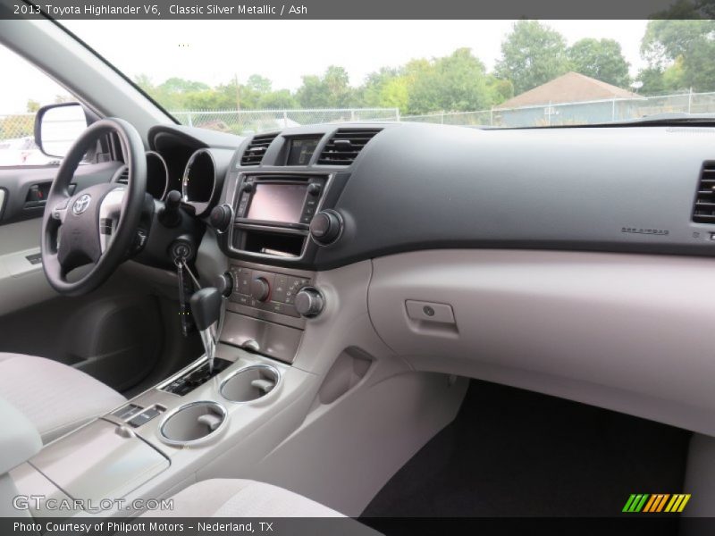 Classic Silver Metallic / Ash 2013 Toyota Highlander V6