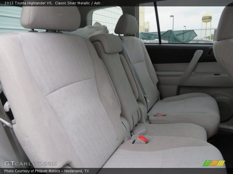 Classic Silver Metallic / Ash 2013 Toyota Highlander V6