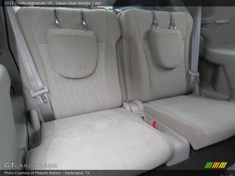 Classic Silver Metallic / Ash 2013 Toyota Highlander V6