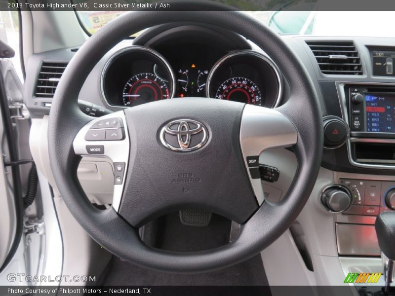 Classic Silver Metallic / Ash 2013 Toyota Highlander V6