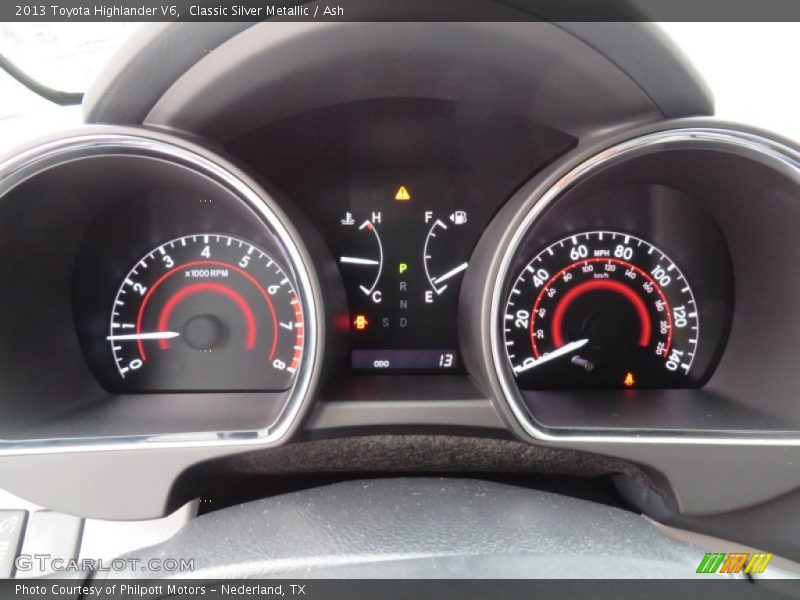 Classic Silver Metallic / Ash 2013 Toyota Highlander V6