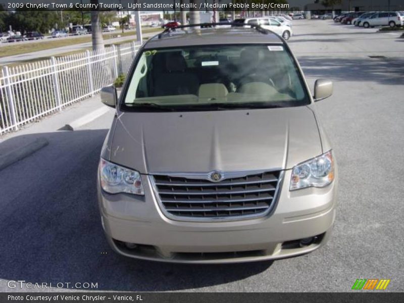 Light Sandstone Metallic / Medium Pebble Beige/Cream 2009 Chrysler Town & Country Touring