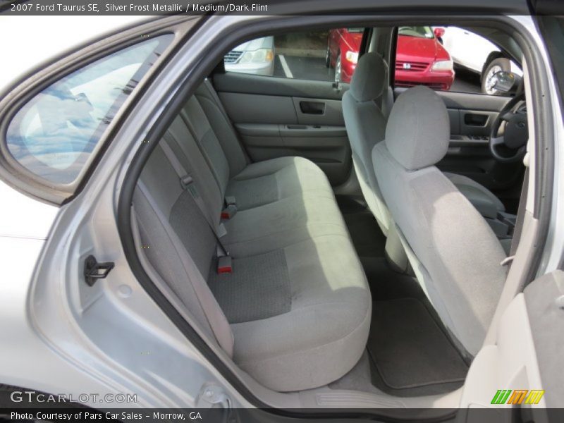 Silver Frost Metallic / Medium/Dark Flint 2007 Ford Taurus SE