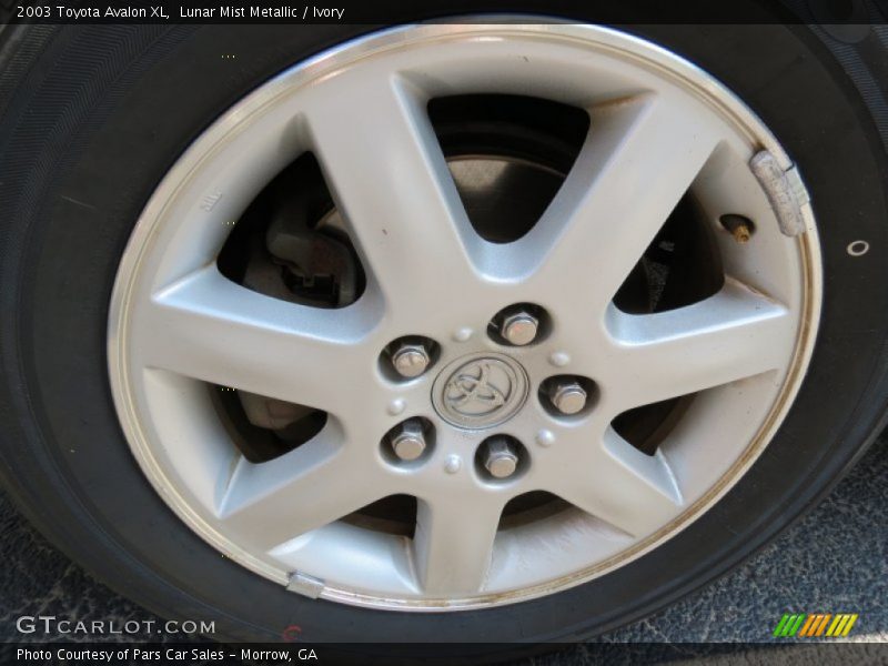 Lunar Mist Metallic / Ivory 2003 Toyota Avalon XL