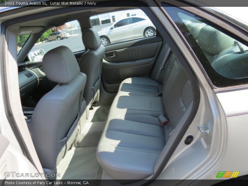 Lunar Mist Metallic / Ivory 2003 Toyota Avalon XL