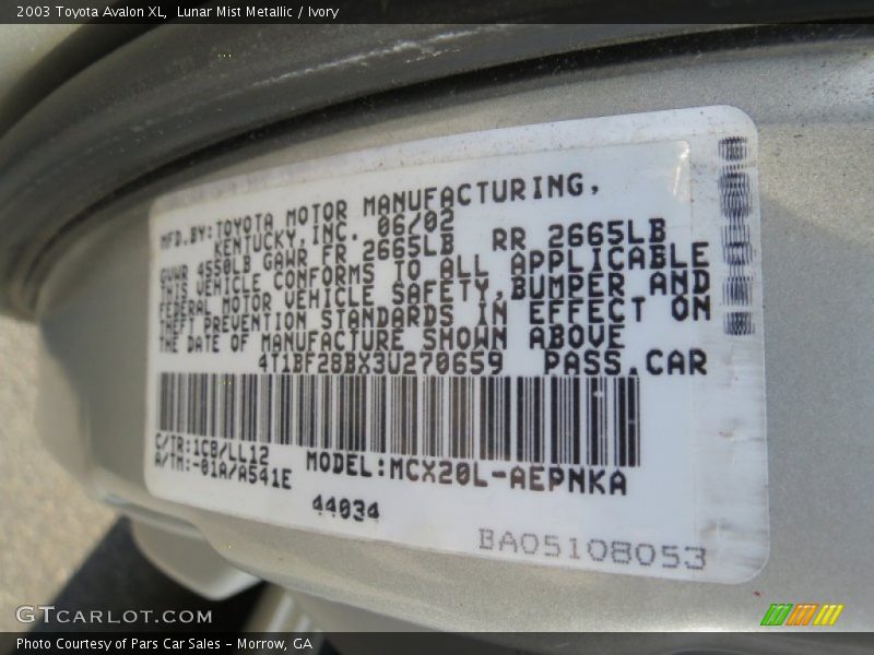 Lunar Mist Metallic / Ivory 2003 Toyota Avalon XL