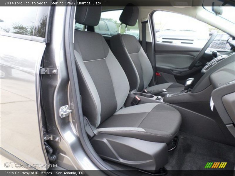 Sterling Gray / Charcoal Black 2014 Ford Focus S Sedan
