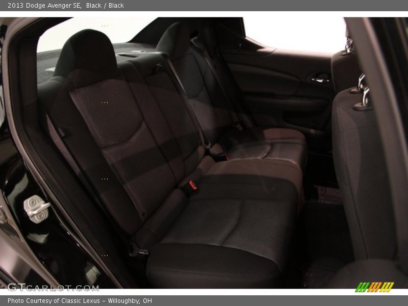 Black / Black 2013 Dodge Avenger SE