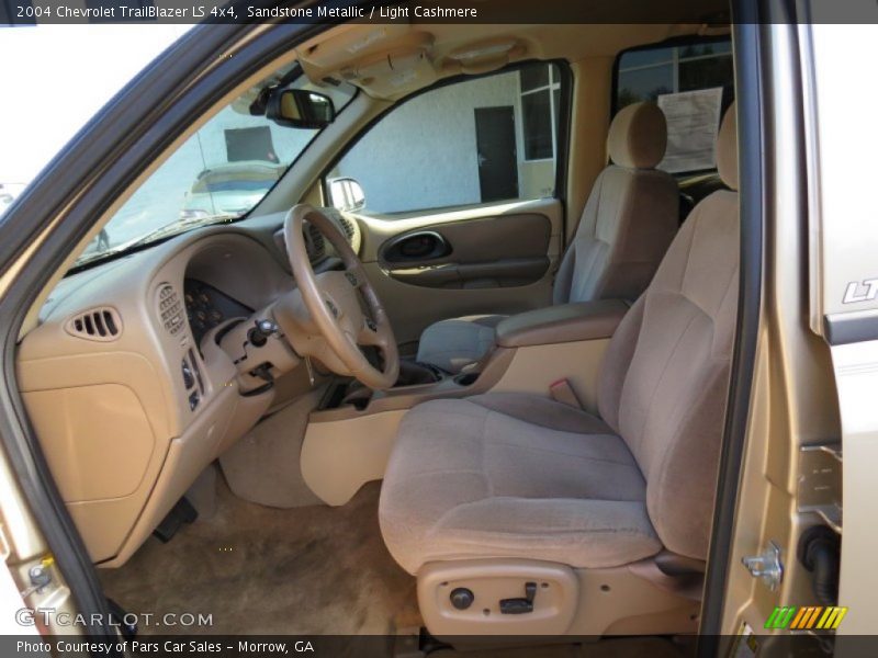 Sandstone Metallic / Light Cashmere 2004 Chevrolet TrailBlazer LS 4x4