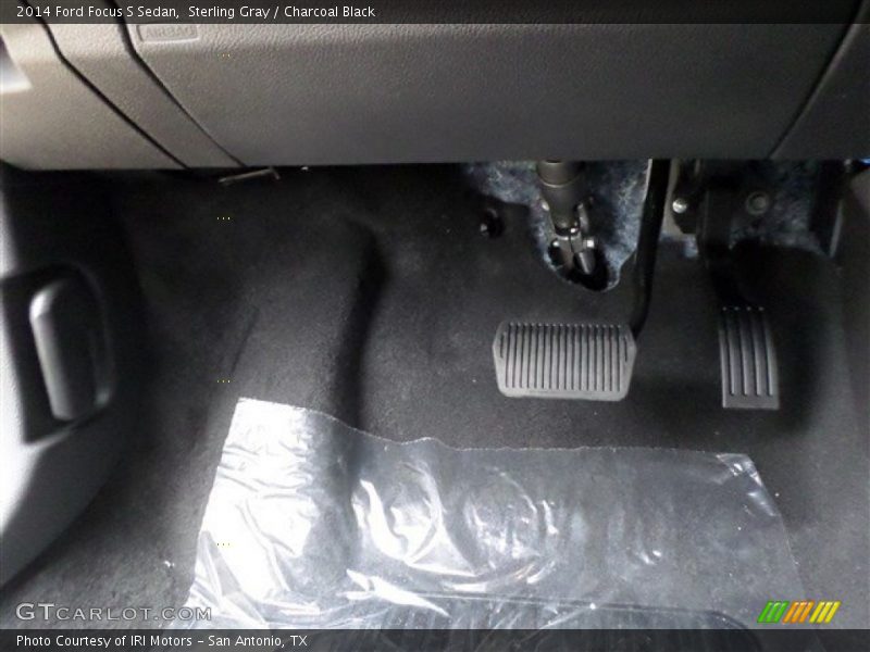 Sterling Gray / Charcoal Black 2014 Ford Focus S Sedan