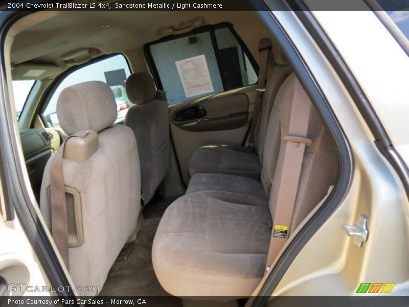 Sandstone Metallic / Light Cashmere 2004 Chevrolet TrailBlazer LS 4x4