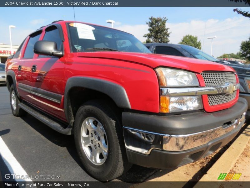 Victory Red / Dark Charcoal 2004 Chevrolet Avalanche 1500