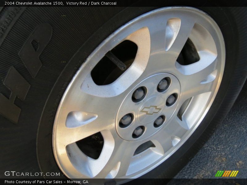 Victory Red / Dark Charcoal 2004 Chevrolet Avalanche 1500