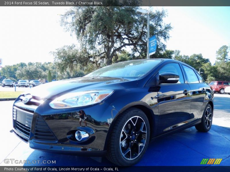 Tuxedo Black / Charcoal Black 2014 Ford Focus SE Sedan